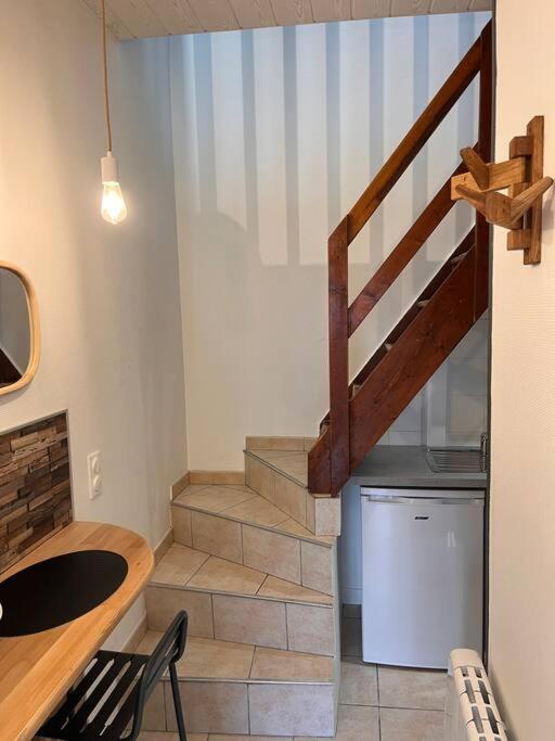 Studio Duplex Hypercentre Au Calme Avec Parking Fontainebleau Exterior photo